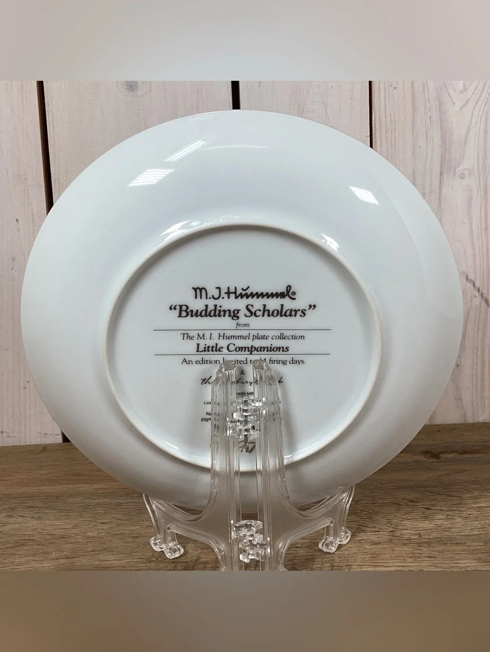 M.I. Hummel 1990 “Budding Scholars”, Little Companions Plate Danbury Mint #Q9971